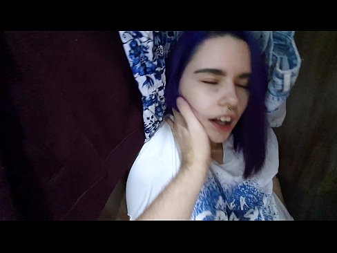 ❤️ Löysin siskoni kaapista ja autoin häntä laukeamaan ❤ Porno at fi.ideabuffet.top ❌️